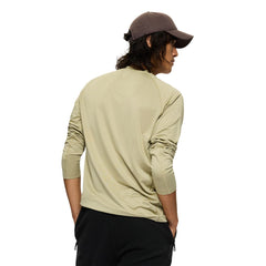 Merrell-Men - Tech Long Sleeve Tee - Long Sleeves